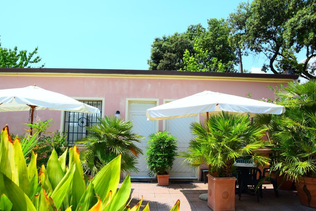 Hotel Italia Marina di Massa Exterior foto